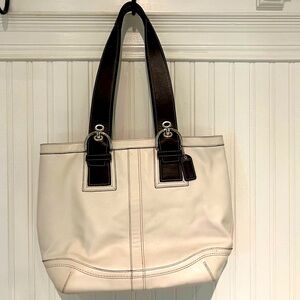 Vintage white Coach Tote with matching wallet.